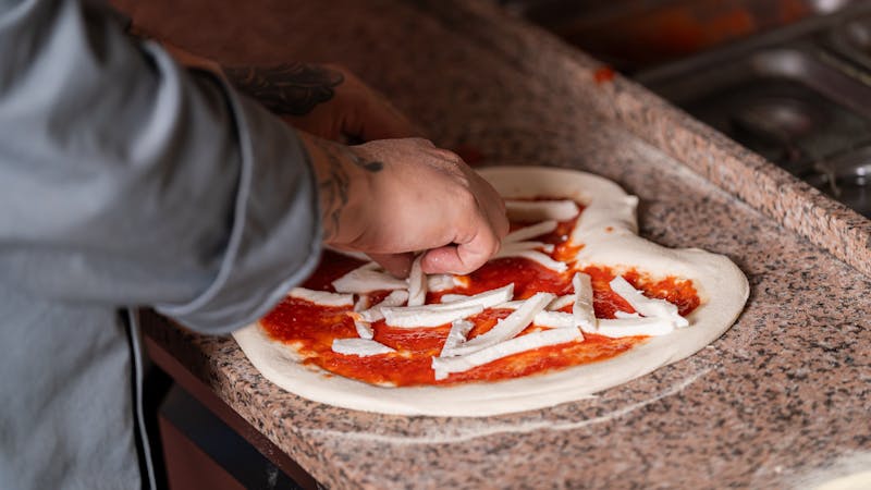 Mozzarella sticks with marinara dipping sauce